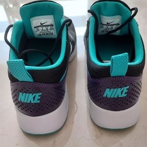 Nike Women's Air Max Tennis Shoes